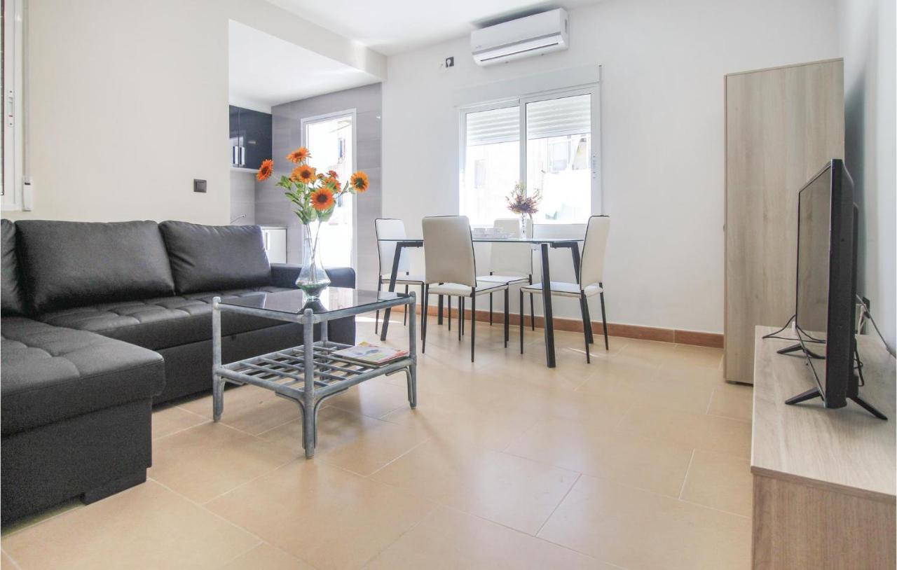 3 Bedroom Gorgeous Apartment In Alicante Exterior photo